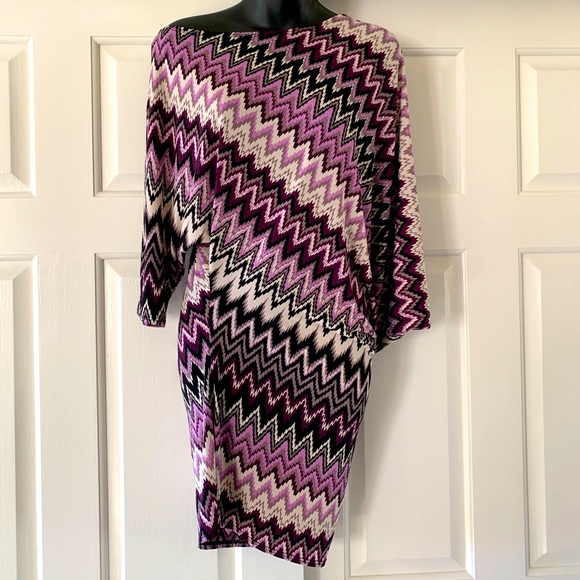 Snap Dresses & Skirts - Snap Asymmetrical one shoulder mini dress / top purple Chevron print, size S